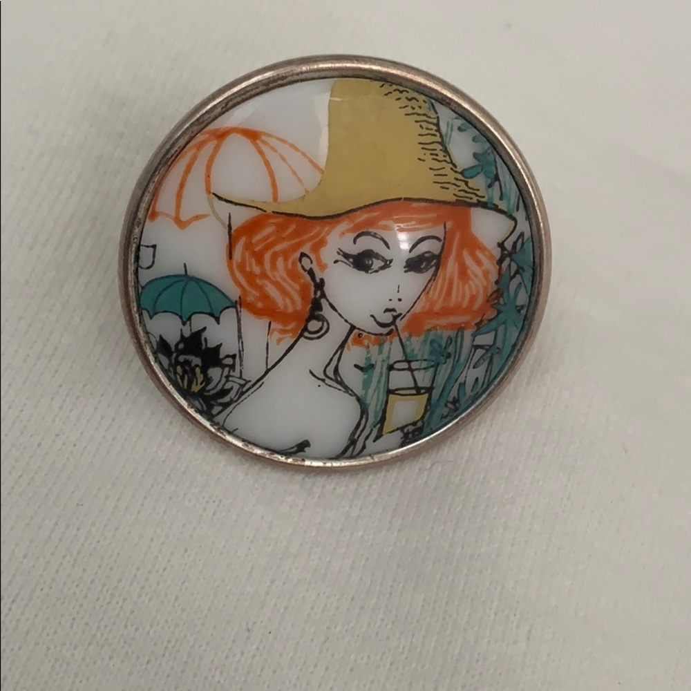 Chunky illustrated ring